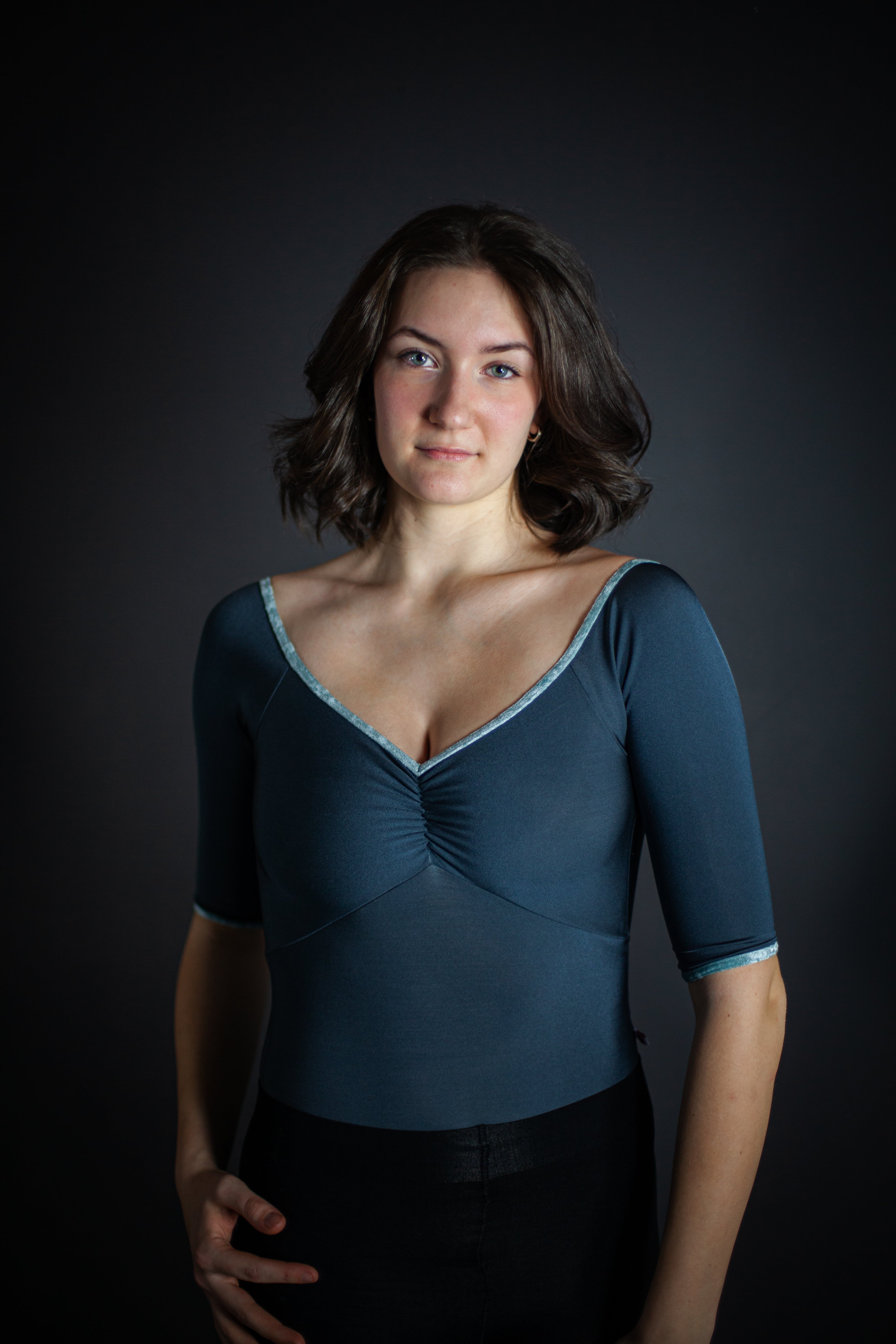 Elli Leotard in Titanium - Yumiko – Dancewear Center