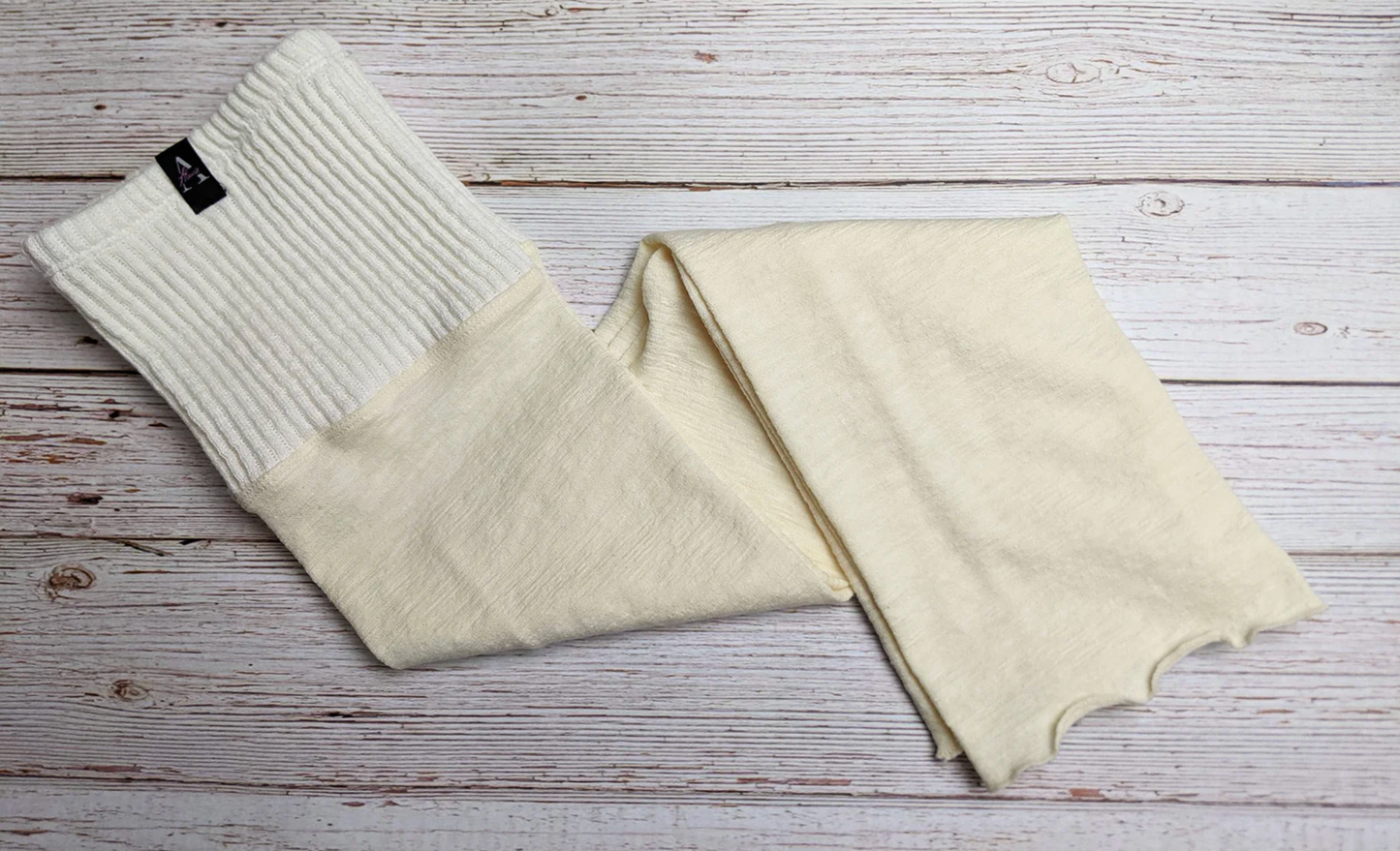 Lea Knee High Legwarmer - Aluvie