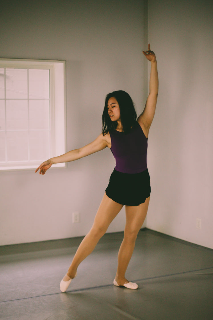 Giselle Leotard - Claudia Dean