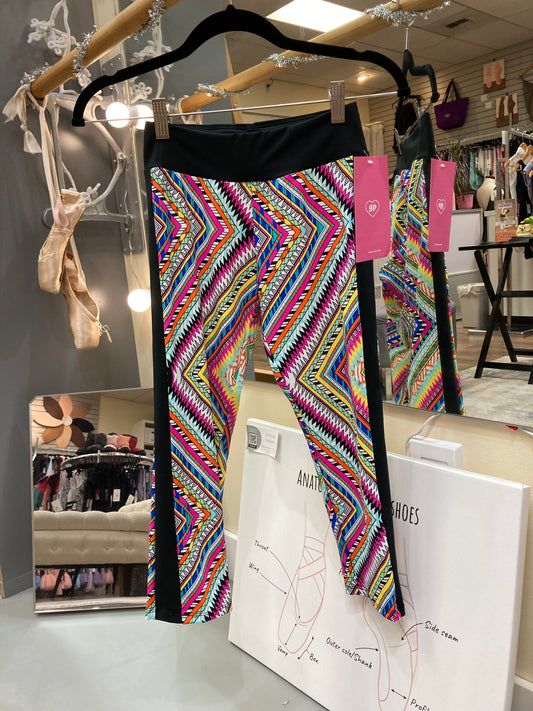 Zig Zag Capri Leggings